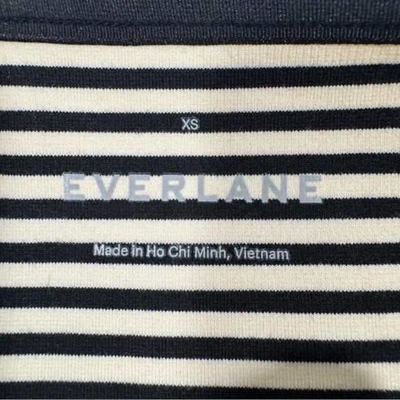 Everlane Dream Mini Skirt. Size XS Work Lifestyle. Casual Wear. - Picture 5 of 6